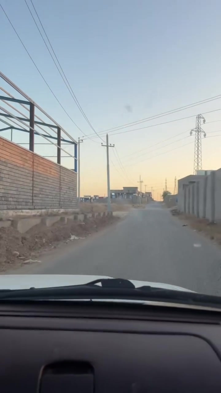 السلام عليكم
#قطعة_أرض

للبيع

موقع مميز وقريب على الشارع العام التبليط واصلها يبعد100 متر عنها تصلح سكن وبستان وشاليه 

الموقع: بقرية الزيتون  خلف اللواء 91 

واصل الها مي وكهرباء ومدرسة تبعد عنها 100 متر

مساحتها: دونمين.

السعر:12 مليون الدونم الواحد وبي مجال ‼️‼️‼️

التواصل على اسفل الأرقام الظاهره 

للاستفسار اكثر :***********-***********
