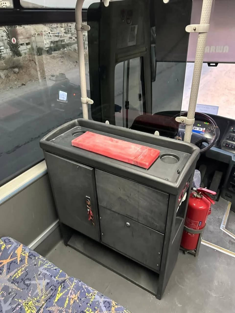 للبيع باص هايجر 2016  صيني بمحرك كومنز أميركي 41 راكب للإستفسار 0954560236


**إذا كنت صاحب هذا الإعلان وتريد حذفه لأي سبب، رجاءا أرسل رسالة إلى الدعم الفني**