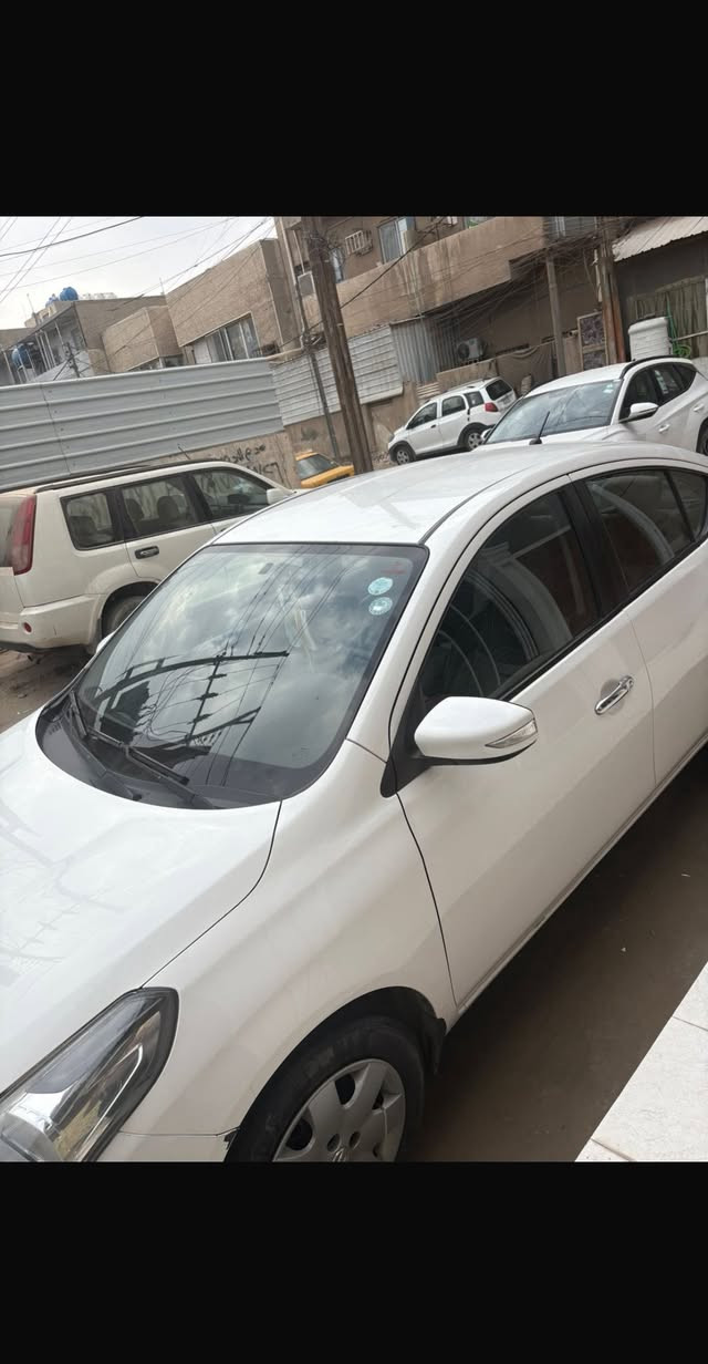 سلام وعليكم نيسان صني مصري 2023المكان بغداد ماشية 75000 السعر 120$رقم التلفون ***********
