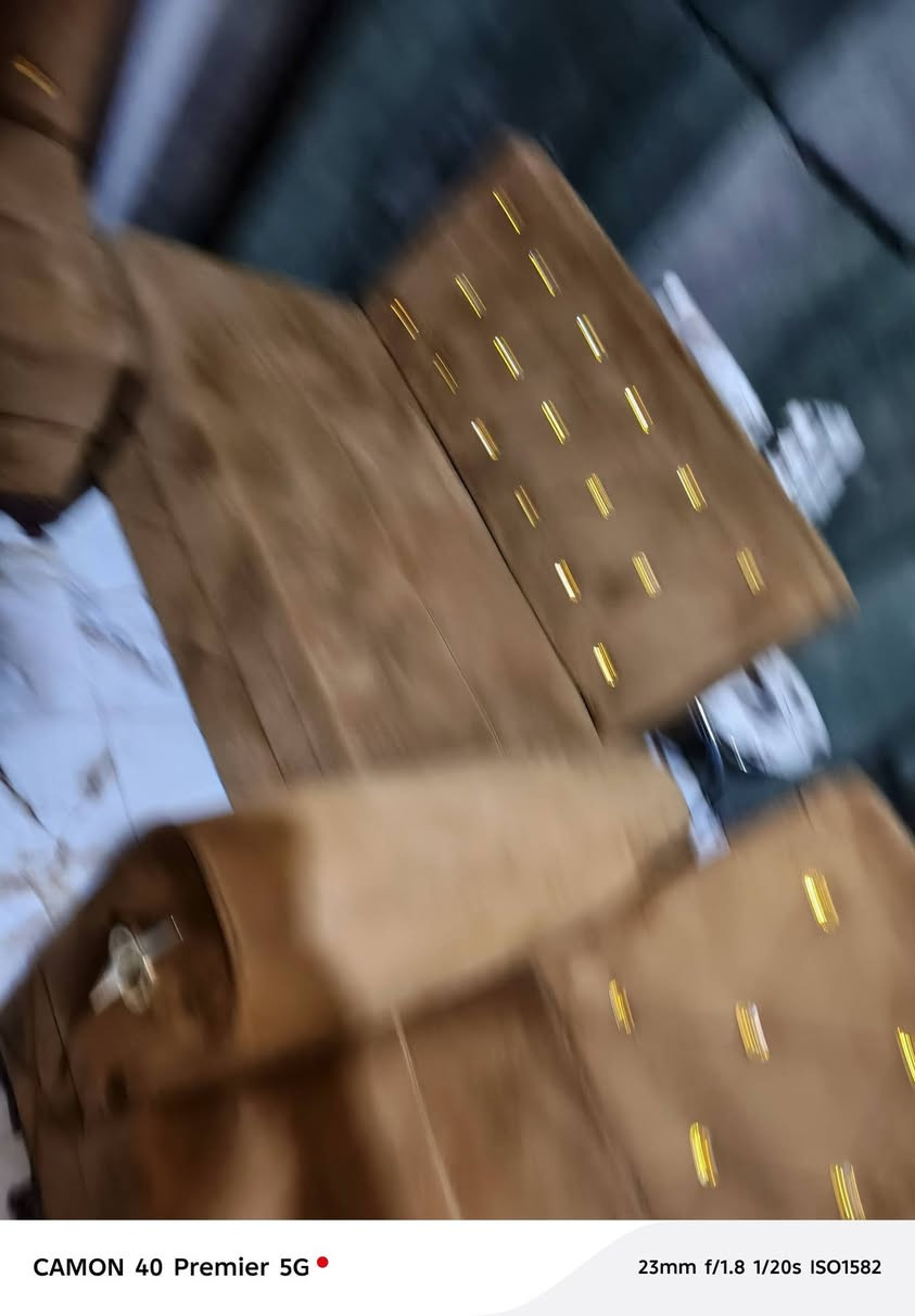 السلام عليكم ديون 10 مقاعد بعده جديد كلش نظيف للبيع للاستفسار والتواصل
*********** واتساب العنوان كاطون الرازي شارع ابو رباح في معرض ومزاد وعد
