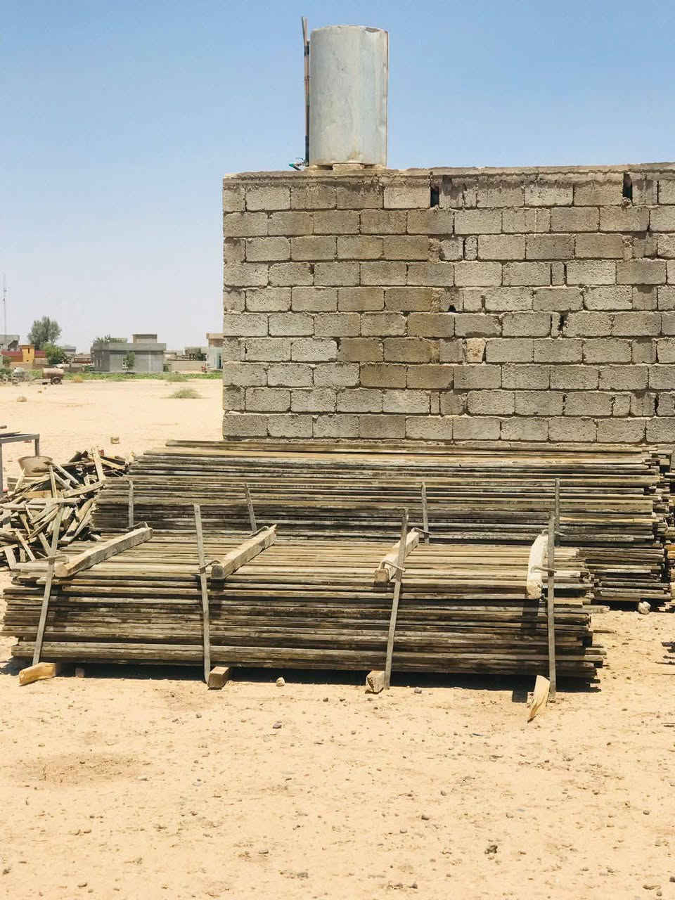 قالب خشب متفرق كادر متكامل ايطبق أكبر بيت مساحه 500 متر ديكورت نقشات شتريد حاضرين اسعار مناسبه 
***********
***********
 Ahmed Alazaawi 
احمد صالح الجبوري
محسن الجبوري 
فوزي الصالح
