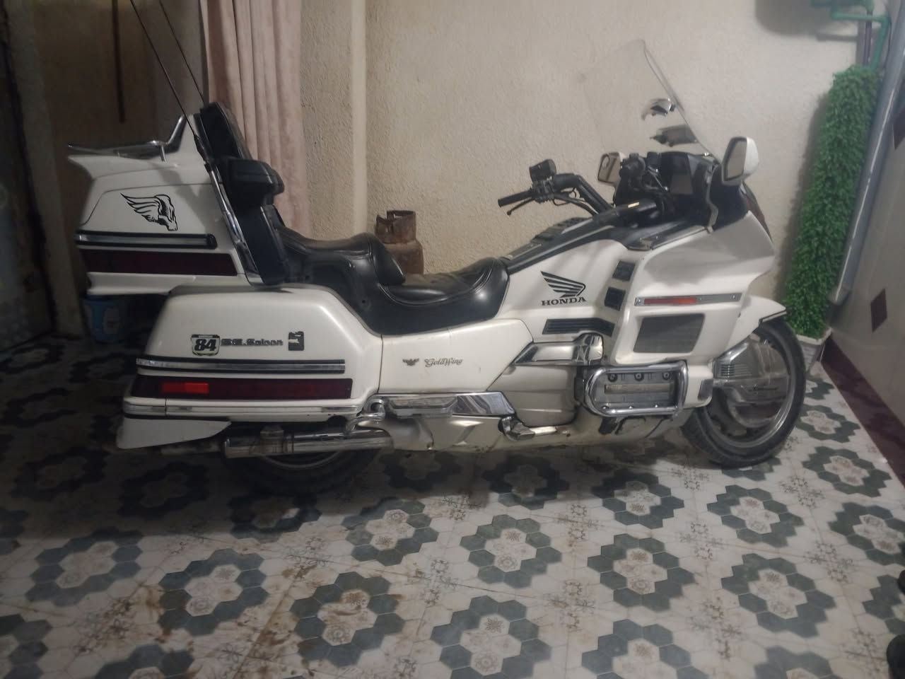 السلام عليكم كولدونك 1500 للبيع جك بك كير مكينه مكفوله كفاله عامه تخم تاير جديد اي ستفسار خاص او اتصال عل رقم ***********
