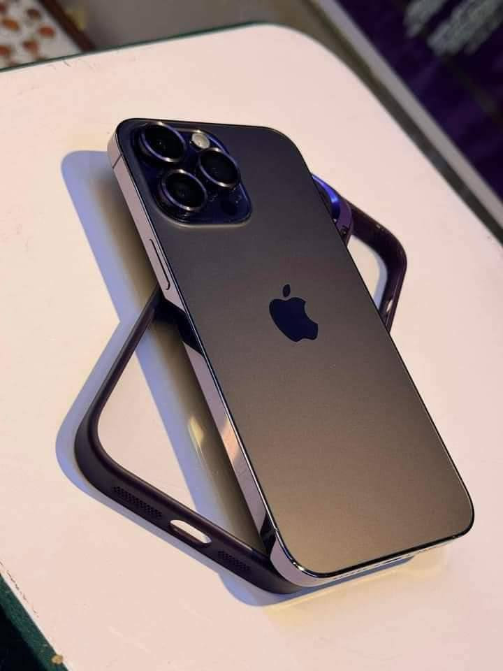 #مستخدم 🔥 خطين بلاد دبل خط كامل ملحقات 🔥🔥
ايفون 14برو ماكس 
اذكره 256 أمريكي
بطاريه 97 🔋دبل خط معلايه 
كامل ملحقات مع وصل ضمان ستبدال 5 أيام عن ايي خلل كارتون مطابق وكيبل شحن 
السعر 840 الف فقط 🔥💯 
#العنوان #كربلاء العرداوي للموبايل  حي العامل سوق الأخير بدايه شارع السبيس مجمع العرداوي *********** ***********
