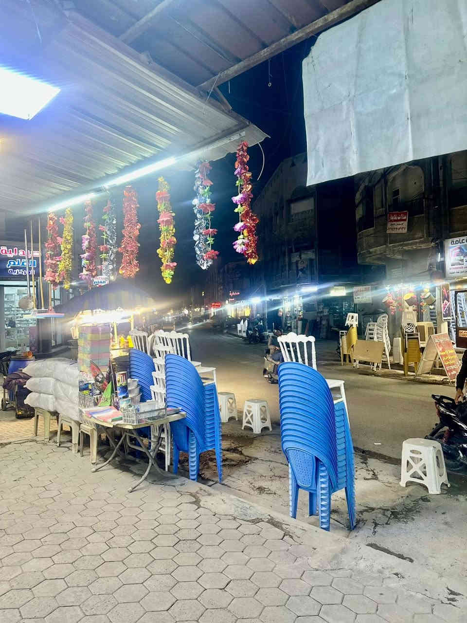 سلام عليكم محل للإيجار في منطقه الحريه شارع القلم طوزه الاستفسار ع الرقم ***********
