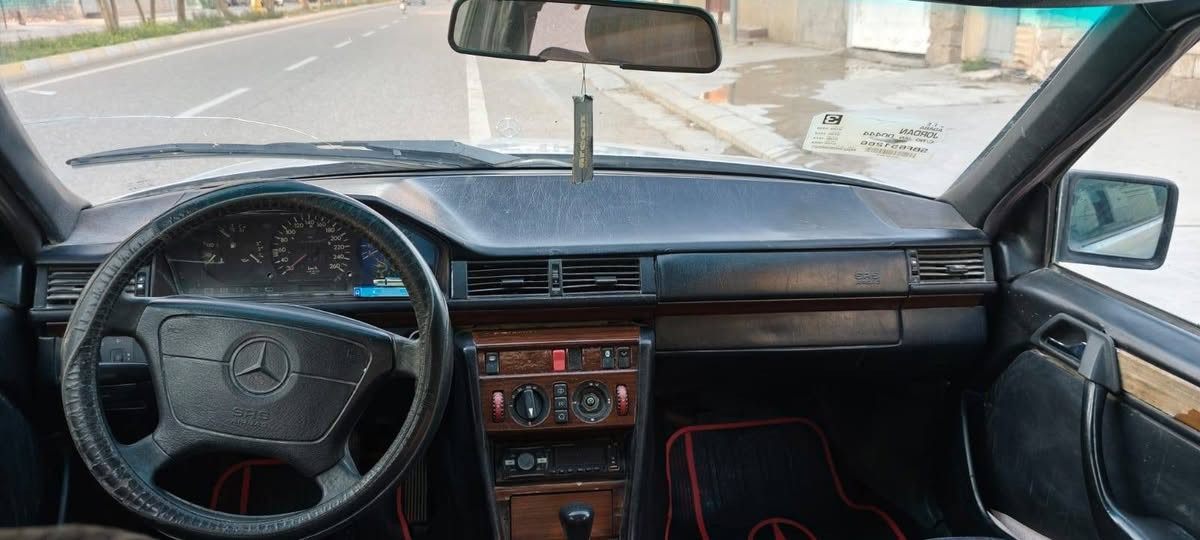 سلام عليكم للبيع مرسدس. دب رقم اربيل موديل 92 محرك بطه 3000 vvt قواعد دبل بلاديات تبريد ويه سويج شرط تحويل وغرامه بدون خياسات كهربائيات كله شغال تخم تاير جديد حداديات جديد  سياره بدون نواقص مصبوغ جماليه فقط
سعر 42 
عنوان كلار لتواصل ***********
سلام عليكم للبيع مرسدس. دب رقم اربيل موديل 92 محرك بطه 3000 vvt قواعد دبل بلاديات تبريد ويه سويج شرط تحويل وغرامه بدون خياسات كهربائيات كله شغال تخم تاير جديد حداديات جديد  سياره بدون نواقص مصبوغ جماليه فقط
