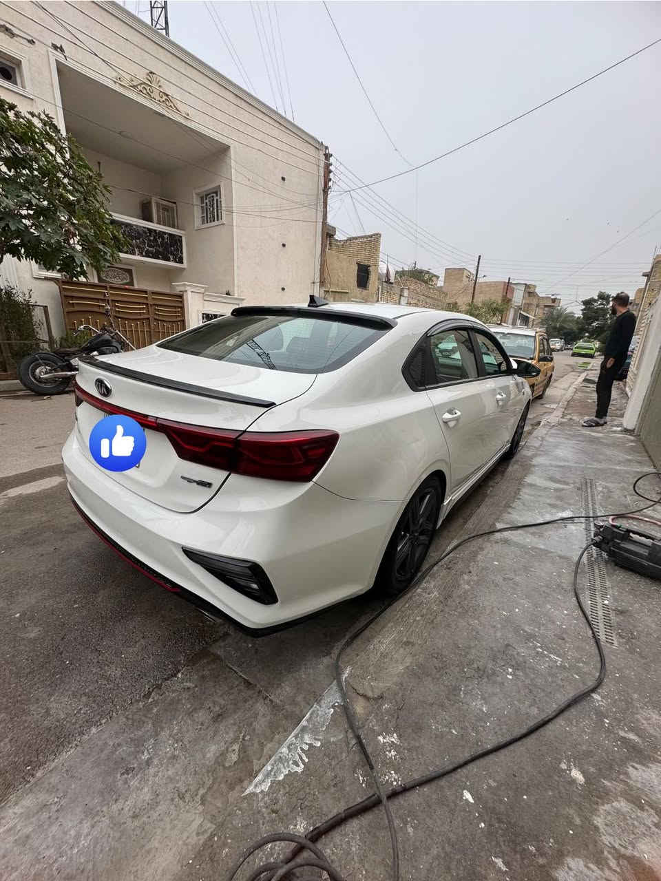 السلام عليكم   للبيع كيا فورتي 2019 رقم بغداد بدون حادث وبدون صبغ كير عادي محرك 2.0 دوش السياره صارف عليها هواي كلها محولها GT غراض كلها اصليه ماشية 51 mi
السعر خاص 
وتساب ***********
