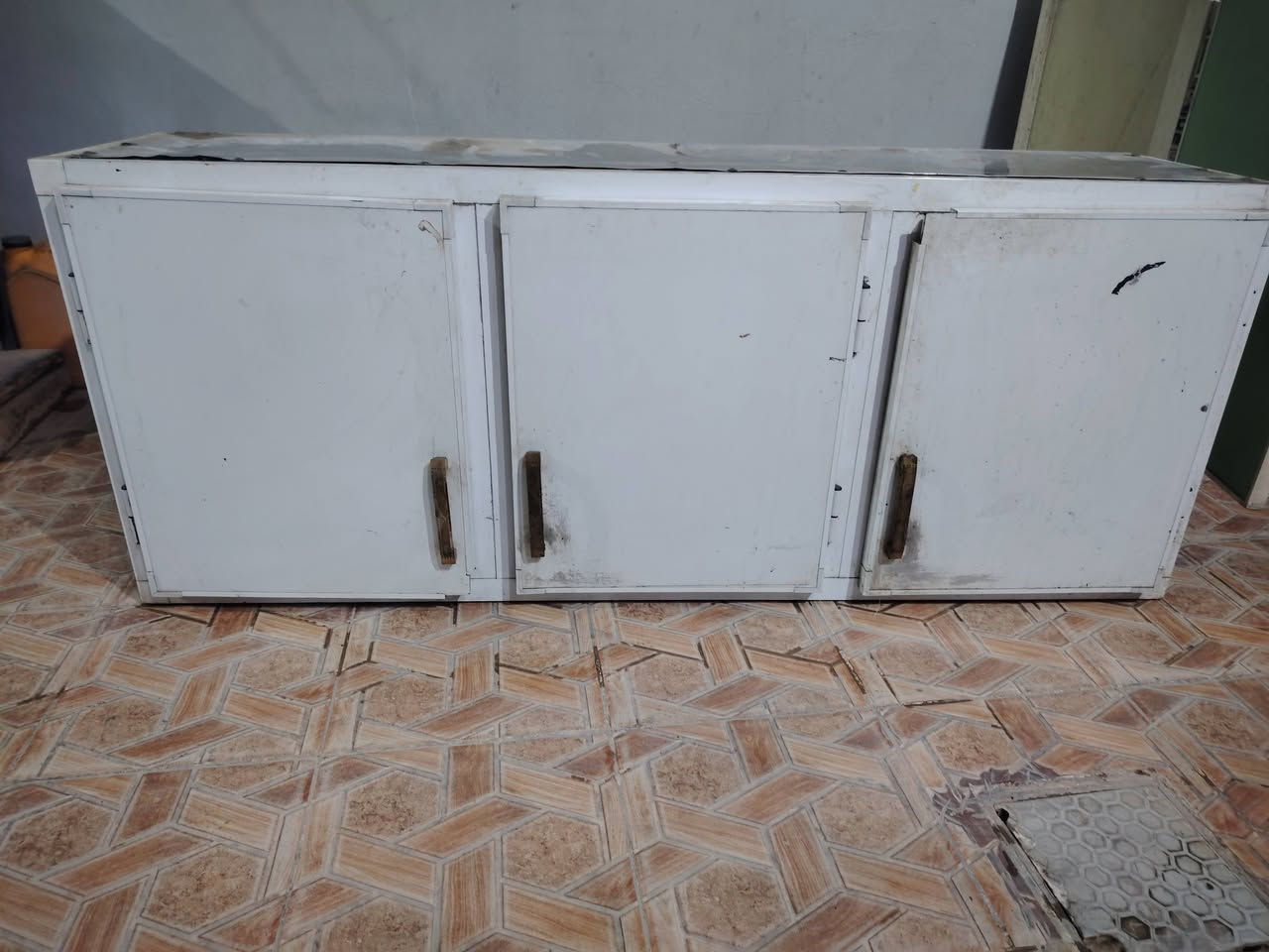 سنكي ٣ بيبان وياه ملحق نضيفه مثل مواضح بصوره سعره ١٢٥ مكاني كوفه شارع المعمل ***********
