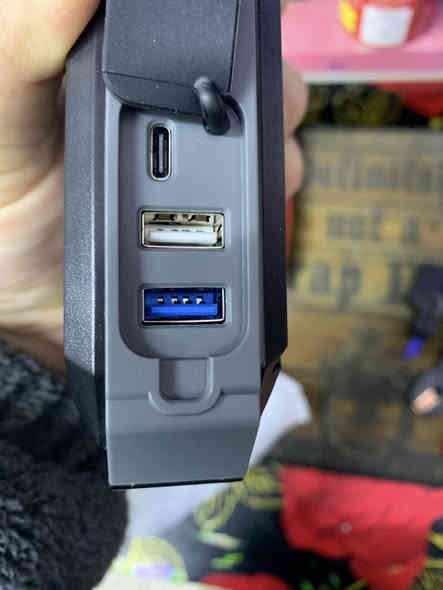 جهاز باور بنك وجطل بطاريات للسياره والدراجة ولايت جديد غير مستخدم السعر 35 الف توصيل جميع المحافظات ***********
