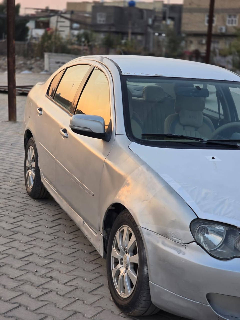 للبيع بروتون بيرسونه 2011
كفاله كير مكينه حداديه مصبوغه عام 
رقم نجف بسمي  
@ مكينه 1600 الاقتصادي 
@تدفئه تبريد ثلج
@ ريمون تفتيح + تقفيل + فتح جنطه 
@  ويل كب + تخم تاير
@ USB+AUS
@ABS
@ كير اوتوماتيك 
السياره حلوه وجاهزه هستوه داخله هز 💲السعر 45 وبيه مجال 
مكانه نجف كوفه حي ميسان 
📞***********
***********
