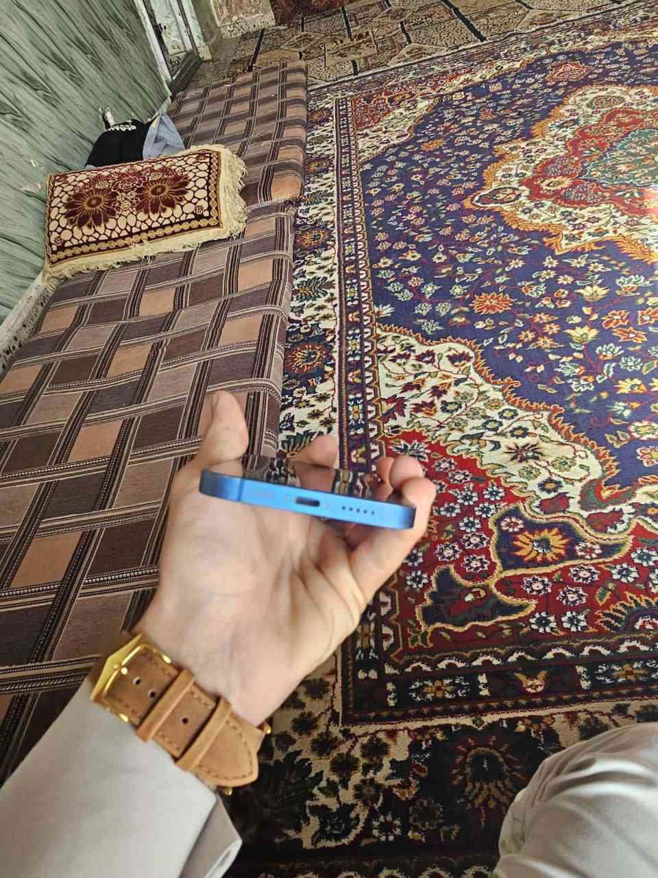 السلام عليكم 13عادي وتر ممفتوح
مراوس ب s23 الترا ذاكرة 128 مكان بغداد قضاء أبو غريب 
***********
