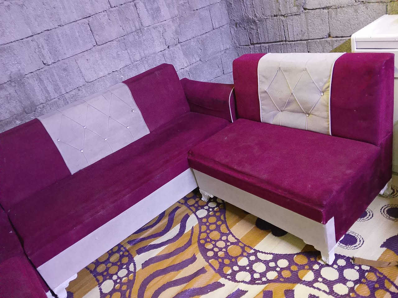 قنفات للبيع السعر 80 وبيهن مجال قليل تعال خاص او هذا رقمي ***********
