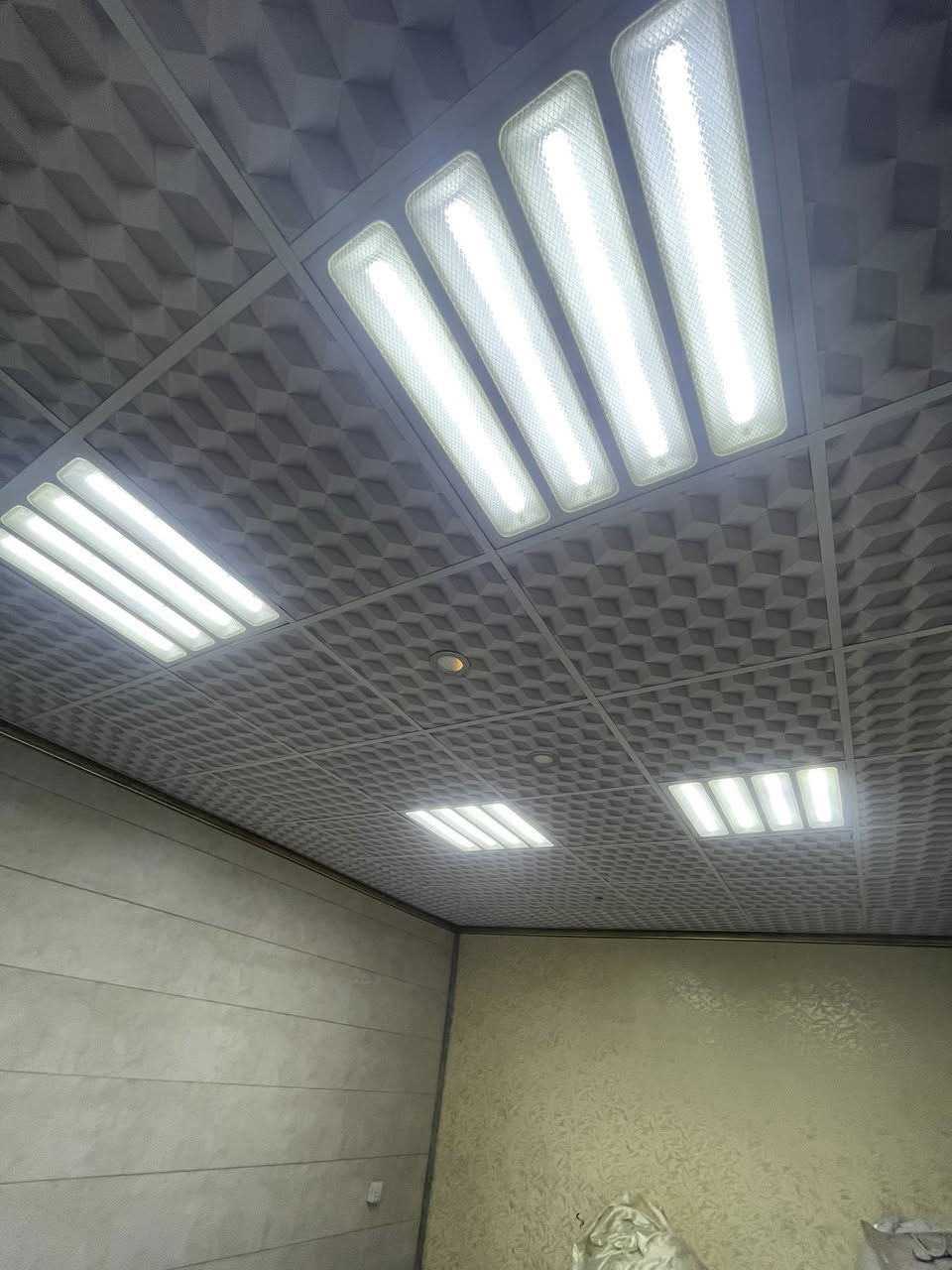 سقف ثانوي 24 متر للبيع  مع الشمعات اخو للجديد مكاني الشعله رقم *********** واتساب
