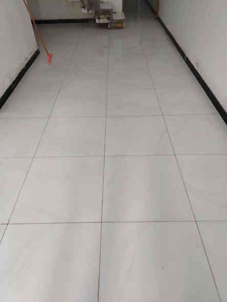 شغل سيراميك درجه اوله ارضيه جدران اسعار مناسبه ***********
***********
