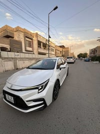 السلام وعليكم للبيع كورلا هايبرد شكل S موديل 2024  سيارة يجي بيها ضمان...