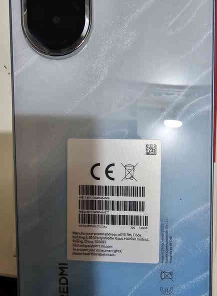 جديد كسر كارتون
جهاز ريدمي/A5 
ثاكره 128
جهاز ابيه صيانه سنه كامله 
تجي تفحص وشوف 
السعر. 120الف رقم ***********
