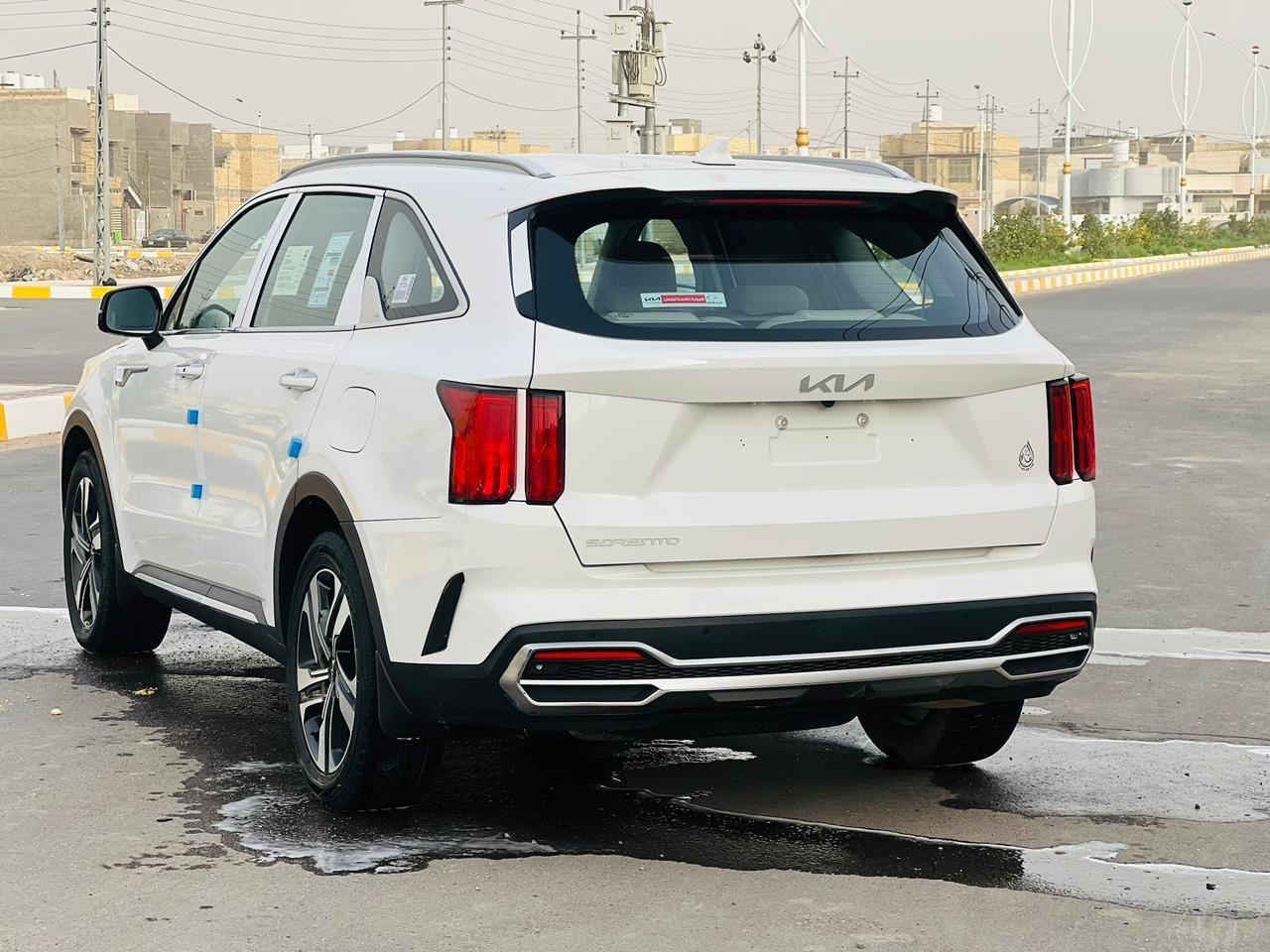 سورنتو ٢٠٢٣ خليجي رقم أربيل بأسم شركه تحويل وكاله ثاني يوم بيه ضرر بنيد صبغ وبارد بالباب ماشيه ١١٤ك السياره جاهزه كير ومكينه وتخم تاير وتبريد السعر ٢٤٥ وبيه مجال
 مكان السياره الناصريه للاستفسار الاتصال
***********
*********** ناصرية, ذي قار
