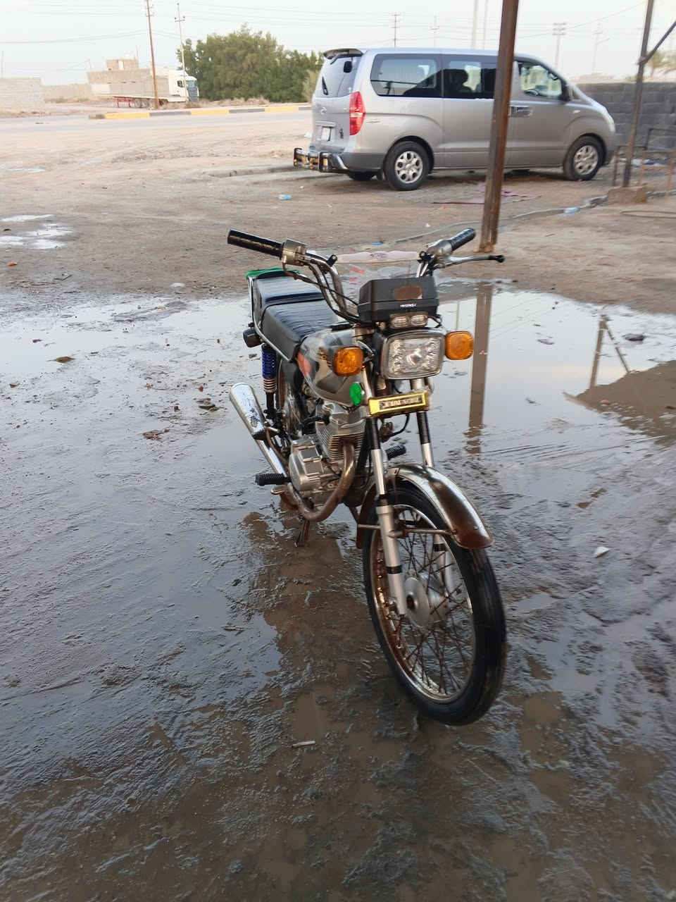 السلام عليكم شونكم خوان هاي دراجه نامه شلامجه اوراق  مديل 2018 بلاد مكينه ما بيه نقص برقي وخير من الله دراجه حلوه ونضيفه  شاصيه مكفول مكاني بصره قضاء الدير سعرها 700وبيه مجال رقم الهاتف ***********
