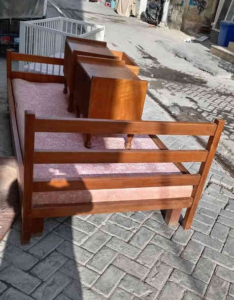 جربايه صاج ثقيل  باب اول نظافه 100%مع الجودليه ب80 وبيها مجال

جربايه اطفال استيراد خشب نظافه100% مع دواشك 2 ب50 وبيها مجال

مكاني اعظميه السفينه عالشط

***********
