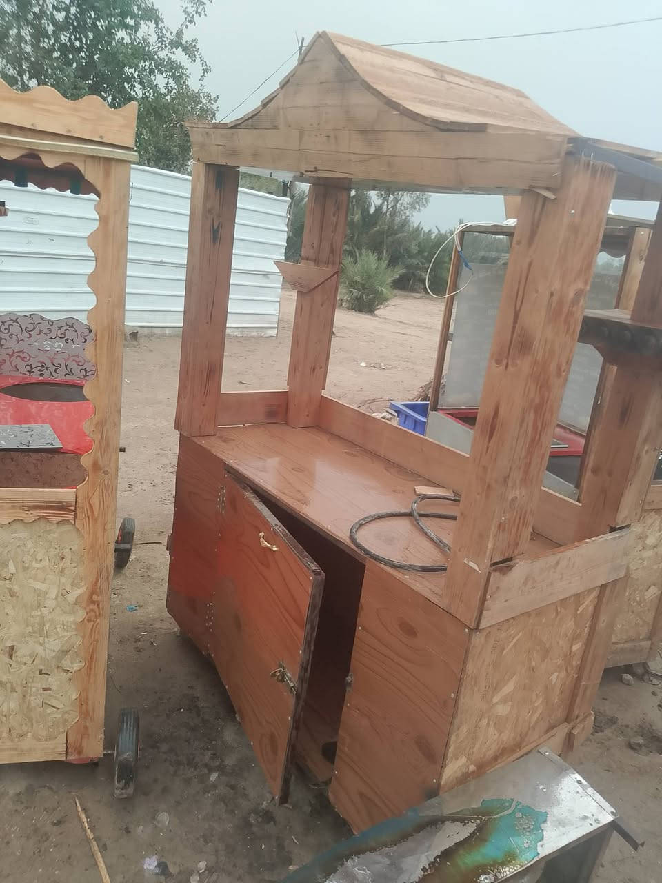 السلام عليكم عرض خاص ثلاث جنابر وحده مال مطعم وحده مال قهوه واحده مال لبلبي بالسعر 550 وبي مجال توصيل ماكو العنوان ابو غريب بغداد ***********
