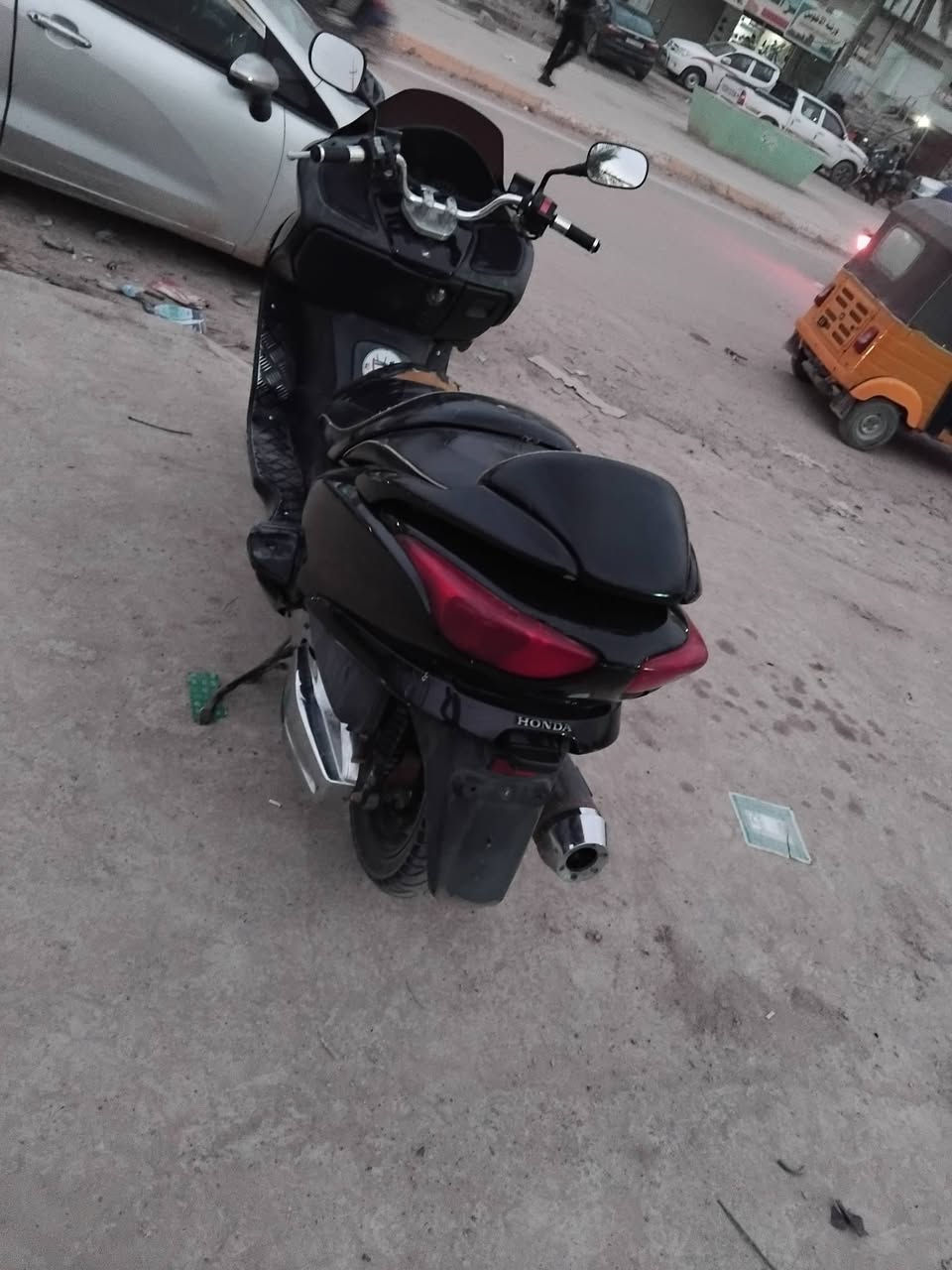 السلام عليكم دراجة فورزة للبيع صفر 8
حلوة وجاهزة كهربائيات جاهزة بس الكشن يرادلة دوشمة شلعة ومعدل وين ميعجبك السعر 850وبيهة مجال بسيط او مراوس بدراجة وفرق العنوان بعقوبة حي المعلمين قرب جامع الشهيد وضاح للاستفسار على الرقم ***********
