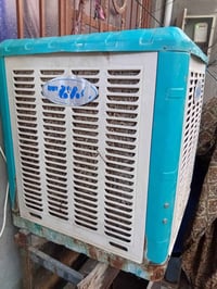 عندي مبردات لبيع عنوان جسر ديالى لقديم رقم 07712208585