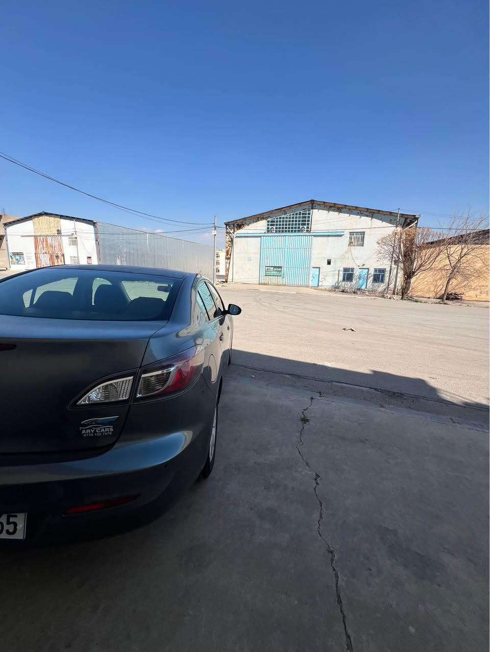 مازدا 3  مۆدێل 2013 مواسەفات امریکی
MAZDA3 … 2013… 
۹٥ گەڵا و معامەلە
٠۷۷٠۲٤٤٤۱٠٠ السليمانية, العراق
