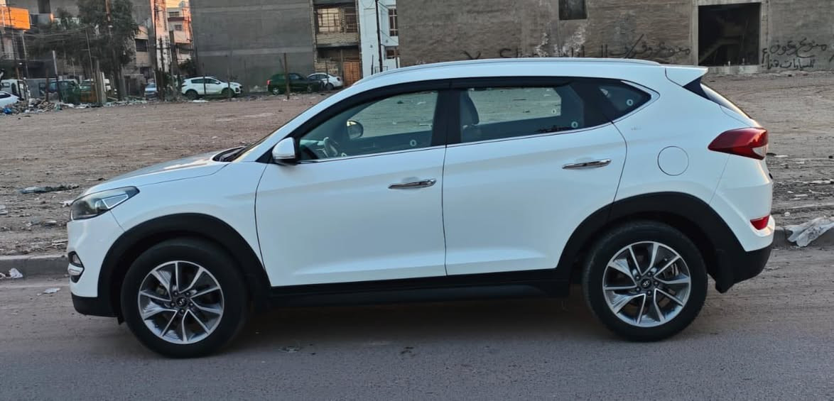 توسان خليجي 2018
رقم بغداد الجديد بسمي 
هزه سنويه جديدة
يدات نيكل
شاشة كبيرة
كاميرا خلفية
مري شفط مع اشاير
لد نهاري
تحكم ستيرن
كشنات جلد
الارضيه مغلفة جلد
تطعيم الداخل صاجي
اثلاث وضعيات قيادة (سبورت,عادي,ECO)
تبريد قطعتين
جاملغ وبنيد ودعاميه صبغ
مكان السيارة بغداد المشتل
السعر ١٥٧ وبيها مجال قليل
ماشيه ١٣٨ولاستفسار ***********
