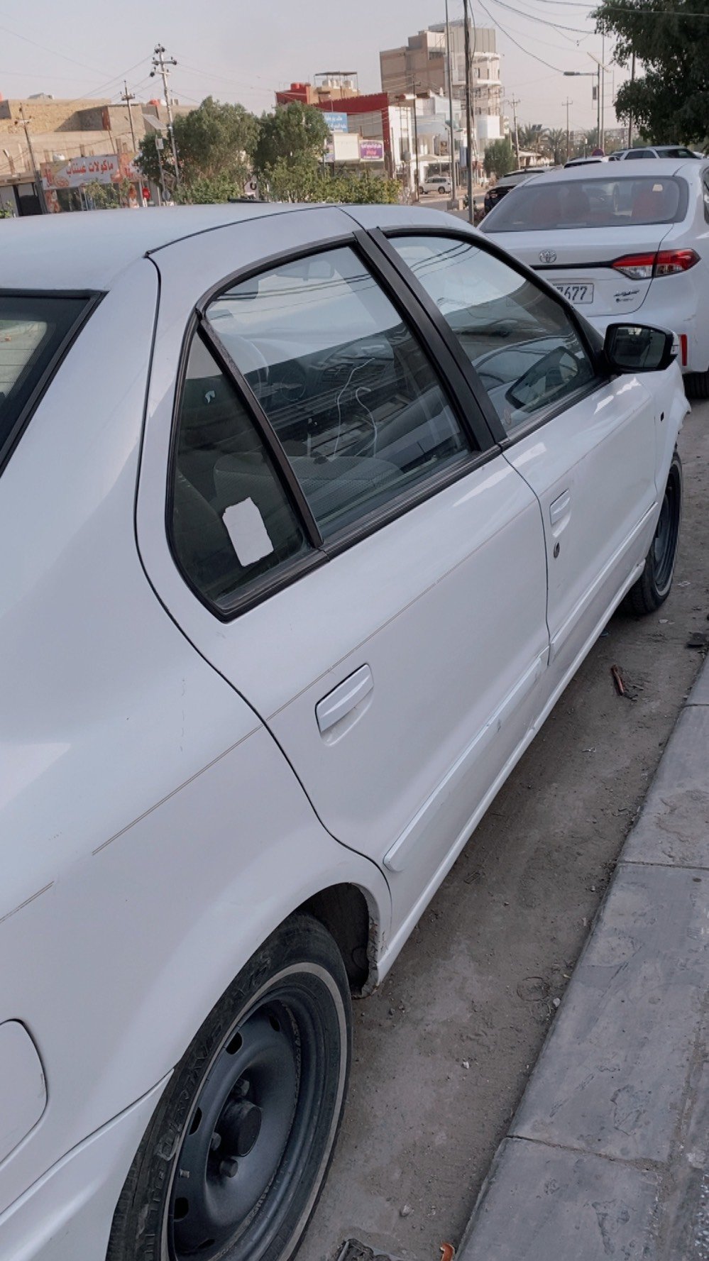 السلام عليكم 
سمند سورن 2012 
السيارة حلوه نضيفه عوزها ترتيب حادثه تبديل قطعه  موضح بالصوره 
44$ وبيها مجال 
***********