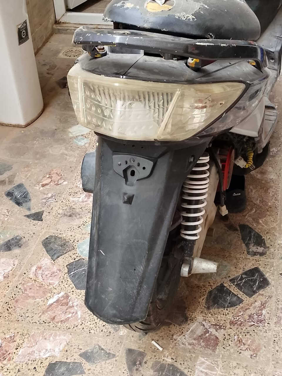 سكنس فحل كوم حديد قفلها ب٣٠٠ مكاني البياع تقاطع درويش


**إذا كنت صاحب هذا الإعلان وتريد حذفه لأي سبب، رجاءا أرسل رسالة إلى الدعم الفني**