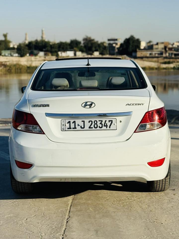 السلام عليكم اكسنت ٢٠١١
محرك 1600 بيضه بلو اربع دسك خمس تجاوي 
مكفووول من الصبغ فقط بارد الباب والجاملغ سياره حلوه ونضيفه رقم بغداد الجديد السعر ٩٦ للاستفسار ***********
