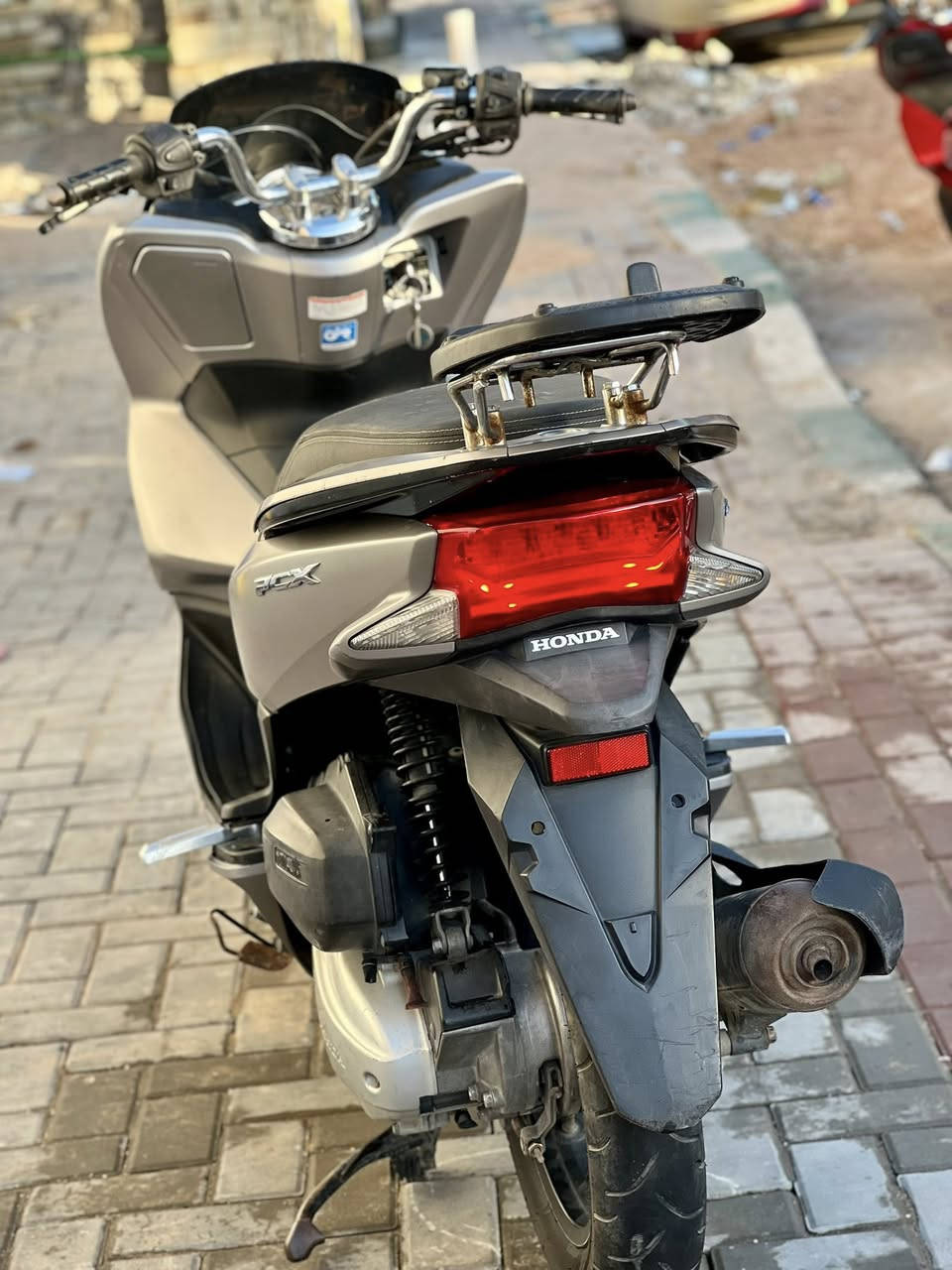 بي سي اكس جيل ثاني موديل 2018
ماشيه 19 دراجه بحاله الوكاله نضيفه كفر ومكينه 

مكاني بغداد المدينه للاستفسار ‭0770 565 2842‬
