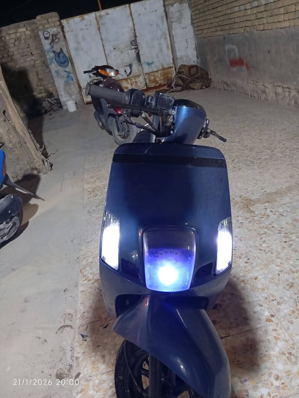 السلام عليكم بوليس عدله نوزل موديل 14 السعر 750 ألف بس الشراي يجي ‏‏‪‏‪0773 507 3379‬‏
