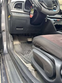 امريكي ٢٠١٧ • مكينة ٢٠٠٠ • حادث خلفي