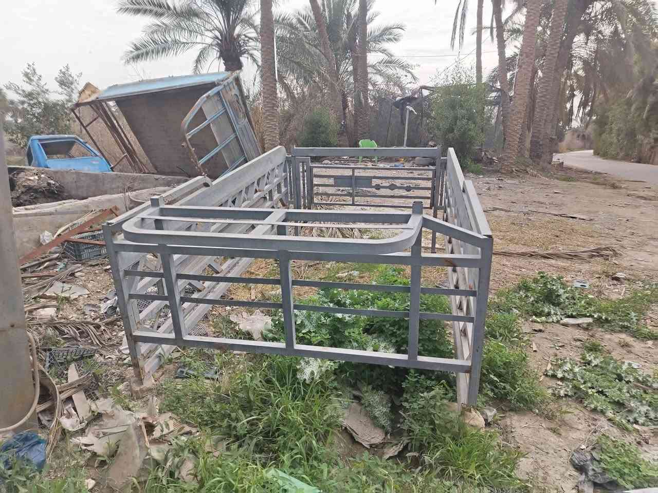 السلام عليكم  محجر ام عيون سعره 225 او بي مجال  ***********
