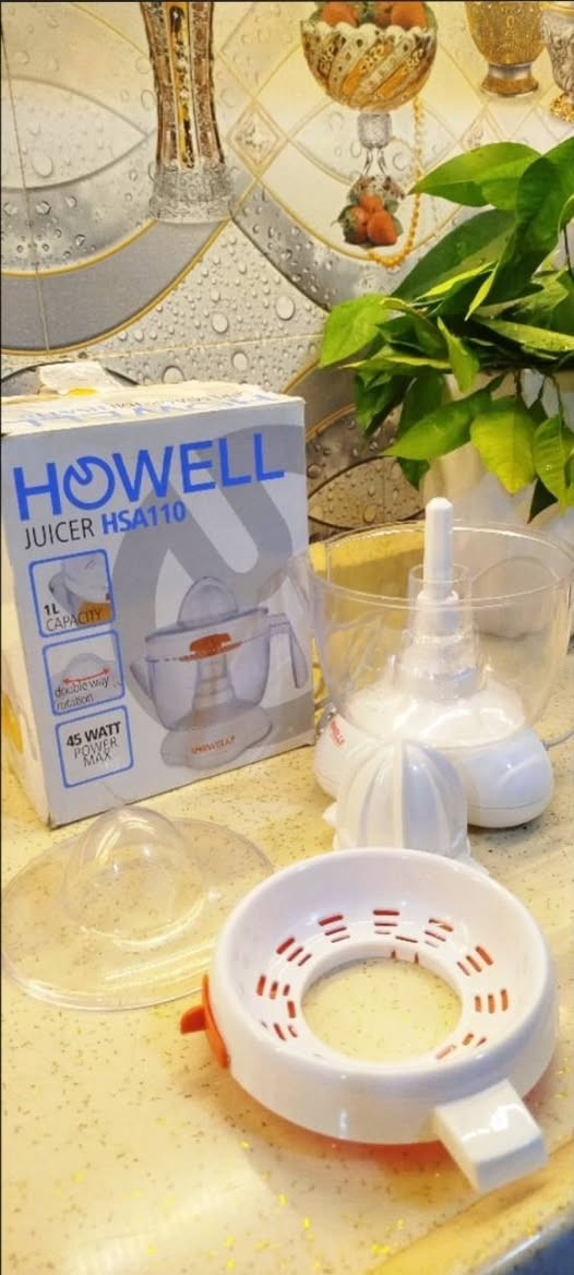 توفر عصارة حمضيات (برتقال /ليمون/رمان) كهربائية من علامة Howell.تتميز بسعة 1 لتر وقوة محرك تصل إلى 45 وات.تحتوي على ميزة الدوران في الاتجاهين لاستخلاص أكبر كمية من العصير.تشتمل على مصفاة لفصل اللب (اللب) عن العصير ووعاء قابل للإزالة وسهولة التنظيف


**إذا كنت صاحب هذا الإعلان وتريد حذفه لأي سبب، رجاءا أرسل رسالة إلى الدعم الفني**