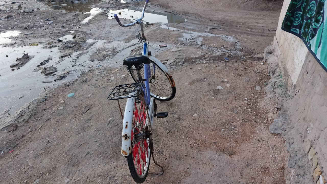 سلام عليكم ورحمة الله وبركاته بايسكل ياباني سعر ستين60وبيه مجال مكاني كربلاء فريحه ما نقصه شي بس بريك ويده بريك للاستفسار ***********
