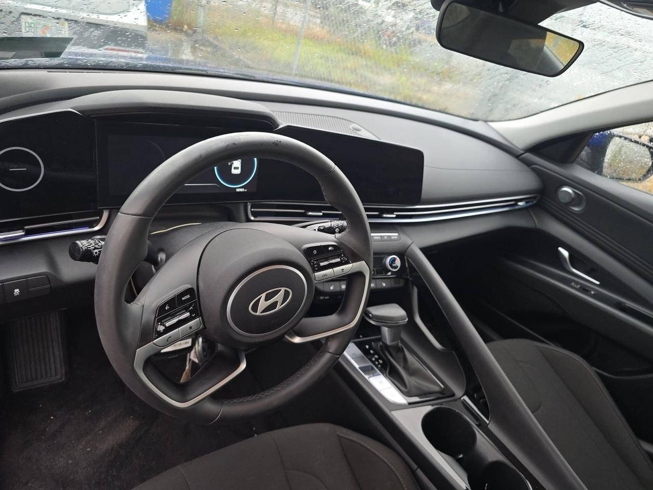 يالله سلام عليكم  النتره مديل 2025 بسمي رقم بغداد شباب  راح اطيك تفاصيلها كامله ول سونار مالها ماشيه 17000محركها الفين دوش السعر قفل 169قفل لتخبر وتكلي نزل 
*********** ملاحضه صندوقها الاصلي موجود شباب تاخذونه وياها مكان السياره كربلاء المقدسه مواصفاتها فول عدا الكشنات مو جلد
