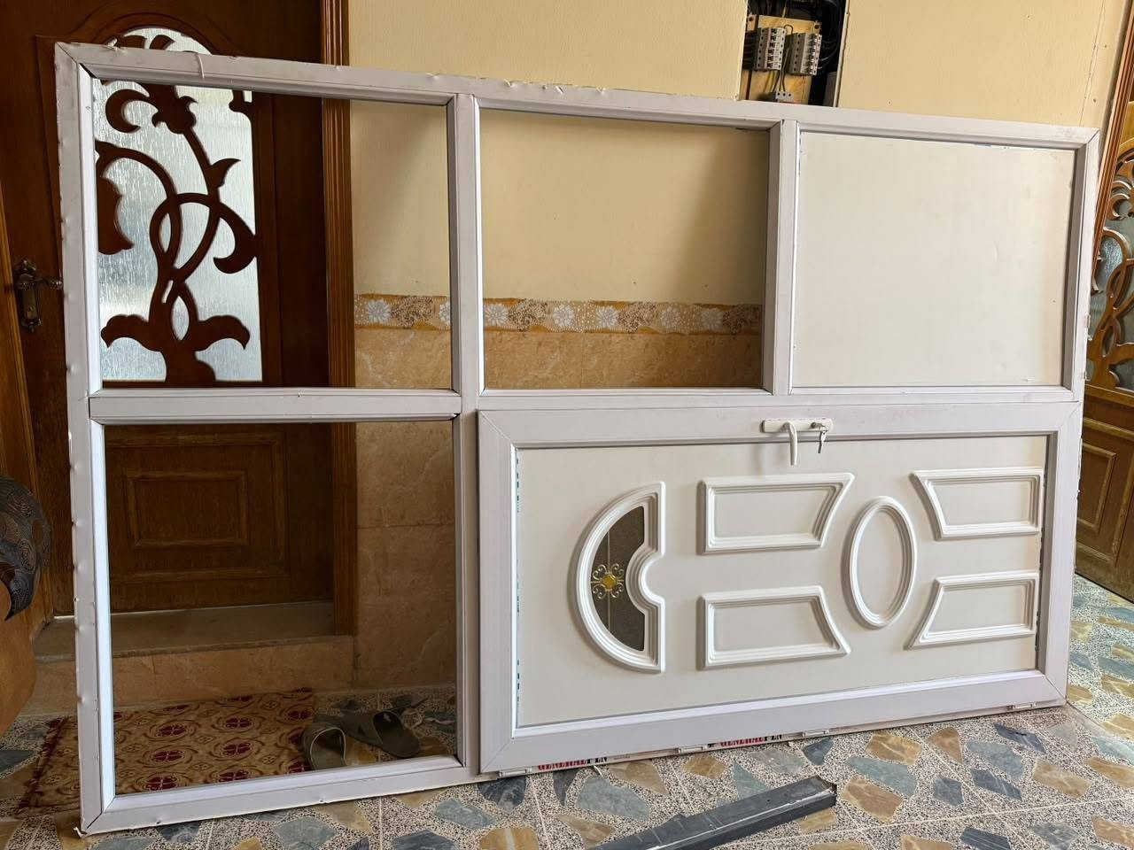 قطع عدد ثنين واحد يكعد يم ثاني مستعمل شي قليل بس جديد هو والجامات كامل للبيع ***********
