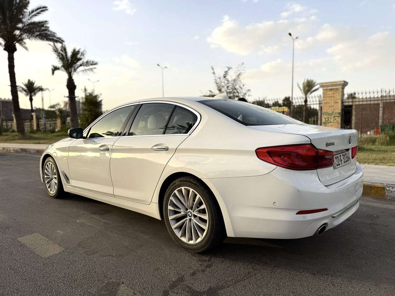 السلام عليكم
للبيع
Bmw 2018 luxure line 530i
• خليجي وكالة العروش
لسيارة فول مواصفات ابواب سحب وداخل مميز لون ابيض كشنات جلد وكهرباء وميموري و٥ بردات وحساسات ٣٦٠ درج واوتو بارك و٤ كامرات ونظام التحكم بالشاشة بحركة اليد وكيجات ديجتال ٣ وضعيات تتغير ولايت led بلادي و٤ وضعيات قيادة واوتو هولد وانارة داخلية متغيرة الالوان السيارة مسويلهة صيانة من كلشي ما بيهة نقص برغي ونعومتهة وسياقتهة شي خرافي
* ملاحظة: السيارة بيهة ٣ بصمات من الشركة وحدة من عدهن ذكية ام الشاشة
السياره مكفوله بدون صبغ او تبديل وكير ومكينه وحداديه 
كلها مكفولة 
سونار موجود 
مكان السيارة كاظمية 
للاستفسار : ***********
ملاحظة :- السيارة صبغ دعاميتن شخوط فقط
السعر 275
