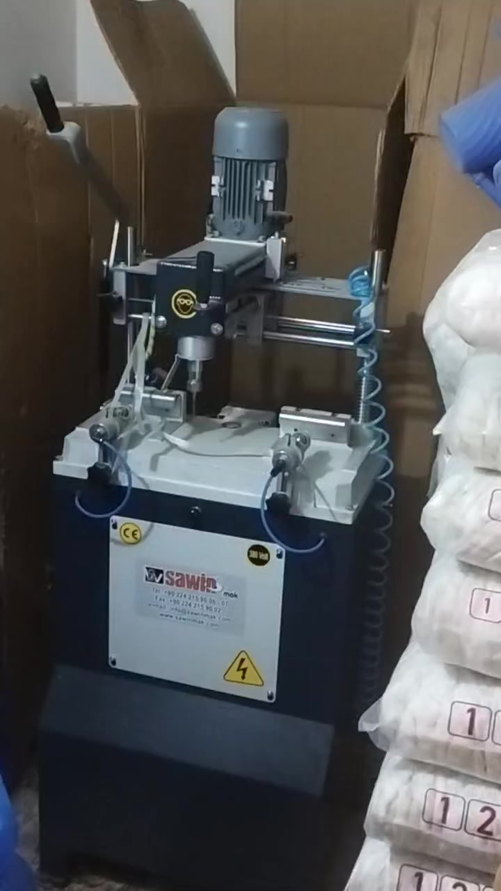 فريزة صناعية تركية جديدة مكفولة
موجودة بالدانا للتواصل واتساب +963930676402
السعر 850$


**إذا كنت صاحب هذا الإعلان وتريد حذفه لأي سبب، رجاءا أرسل رسالة إلى الدعم الفني**