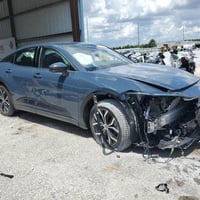 تويوتا كراون • ٢٠٢٥ • ٧٠٠٠ كم