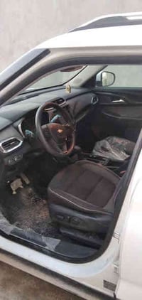 للبيع تريل بليزر ٢٠٢٢حادث جاملغ وبنيد وشويه باجاملغ الخلفي سياره جديده...