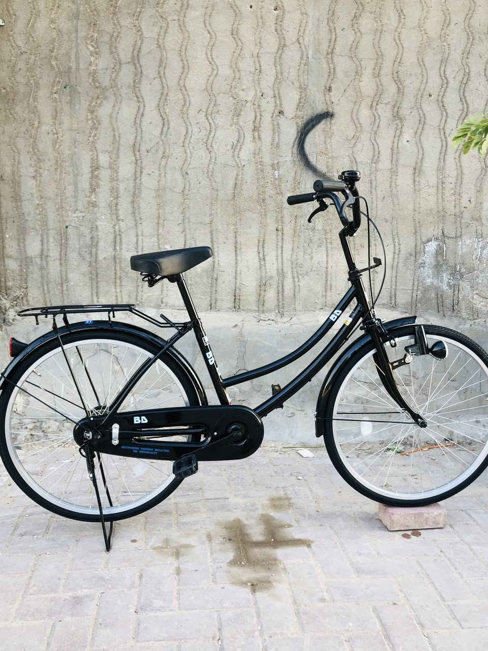 السلام عليكم باسكل BD للبيع حجم24 النظافه 100/100 موديل2022 العنوان نجف حي الانصار  للأستفسار ***********
