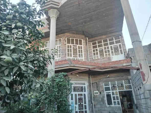 دار للبيع منطقة النور خلف الصناعة الاولة مساحة البيت 210واجها 7النزال
25 سند 25 زراعي طابو استقبال ومطبخ صالة غرفة قاط الثاني 
نفس الجوة الصطح كاشي الاسفسار على الرقم *********** 85 وبي مجال سعر
