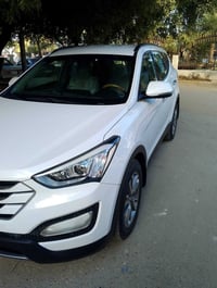 موديل ٢٠١٥ • ٧ راكب • محرك ٢٤٠٠