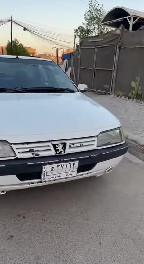 السلام عليكم،
بيجو glx موديل 2009 تبريد +تدفئة منظومة جديدة داخل + خارج نظيف السيارة ماناقصها شي مال بيت تشغل وتطلع اي شي ماتصرف عليها خير من الله ،
السيارة بغداد بإسمي ،
السعر ٣٥ $ 
اتصل بية أو راسلني تجي تكلب وتشوف بعينك ،
***********
