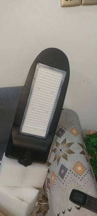 بروجكتورات • ٤ قطع • بعقوبه