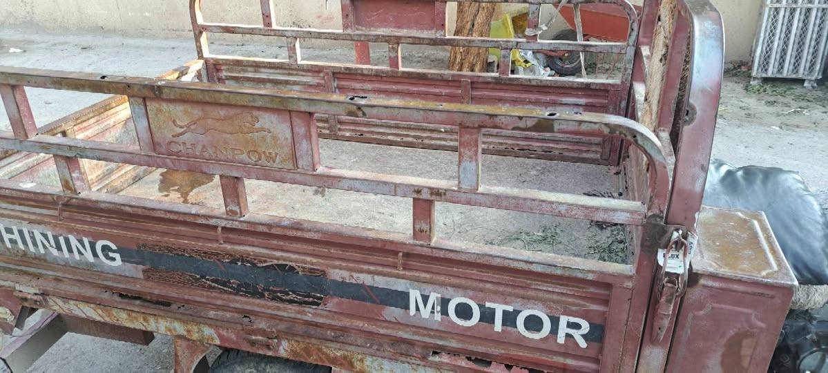 السلام عليكم
ستوته للبيع موديل 2017 اوراق اصوليه مكاني ديالى دلي عباس سعر 800الف وبيهه مجال 
*********** اتصل ودلل
