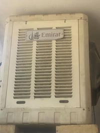 للبيع مبرده كلش نضيفه استخدام موسم واحد سعرها١٠٠ وبيها مجال  مكاني بله...