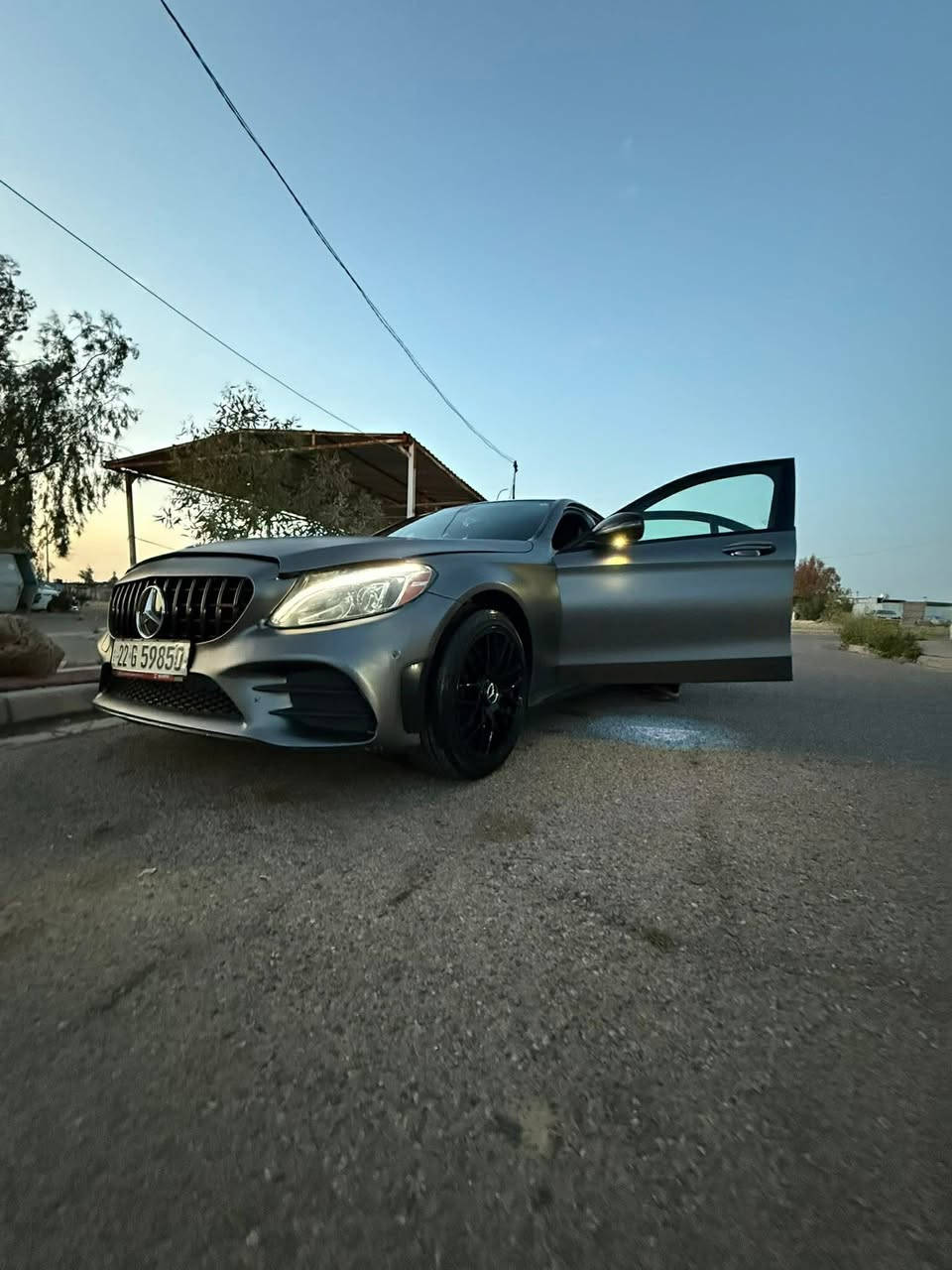 سلام عليكم مارسدس بنز c300 2018 رقم اربيل متواجدة حاليا في اربيل ضرر كلش تافه مثل متلاحضون بصور جاملغ سرقه وضرر خفيف بلبنيد بدون ايرباك وبدون دواخل السياره كلش مهتم بيها ومغلفها 
ملت حتى نحافظ على الكشر منن اي شخط السياره جديدة بمعنى الكلمة 
عارضها ب 200 وبيها مجال متلكة 
هيج نضافه بهيج جماليه وحتى دواخلها جديدة 
للاستفسار ***********
